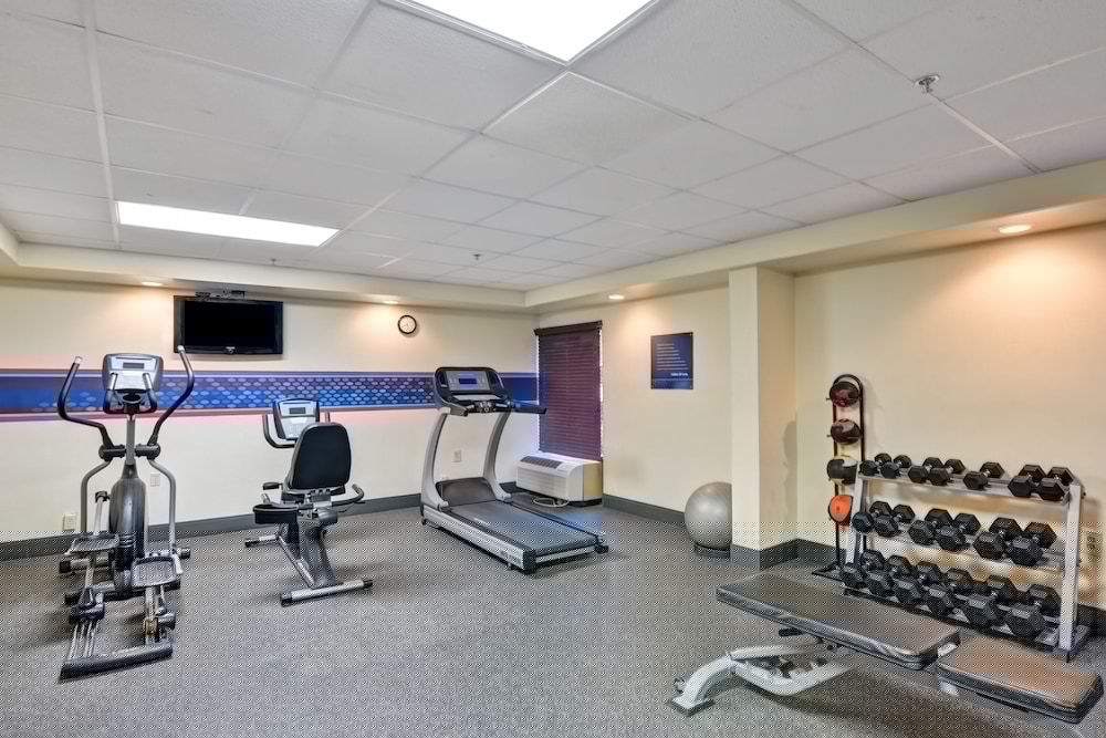 hampton inn columbia i 26 airport