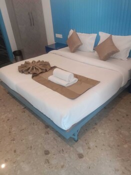 hotel elite 29 golf course road