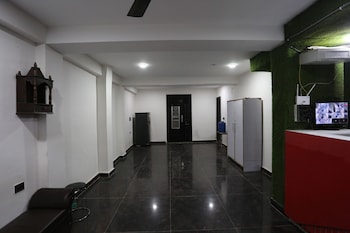 hotel raaso inn laxminagar by arrow