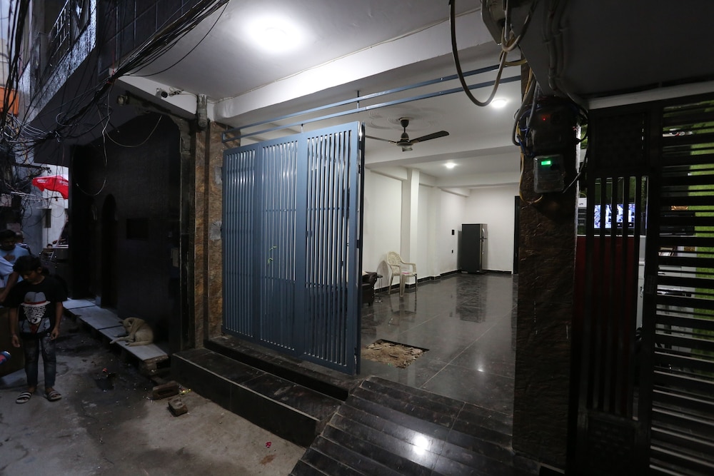 hotel raaso inn laxminagar by arrow