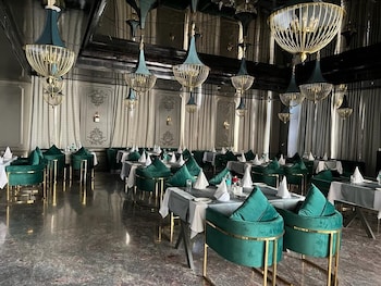 classic sapphire ananta bundi