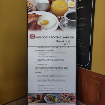 hilton garden inn cleveland airport