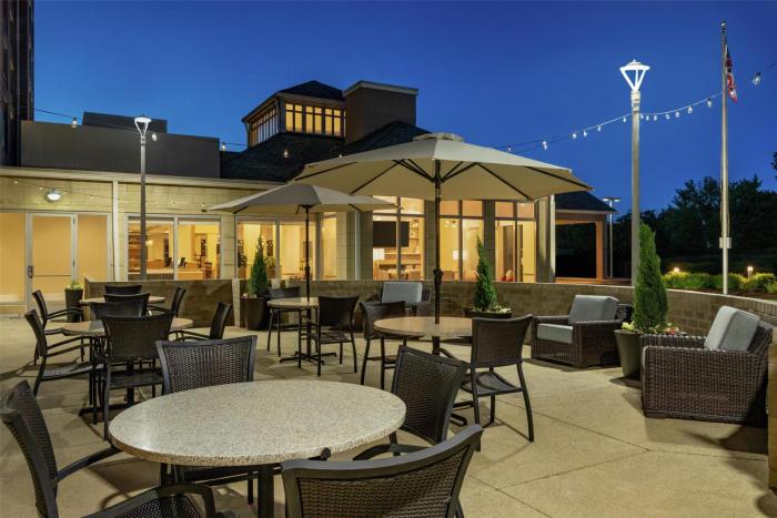 hilton garden inn cleveland airport