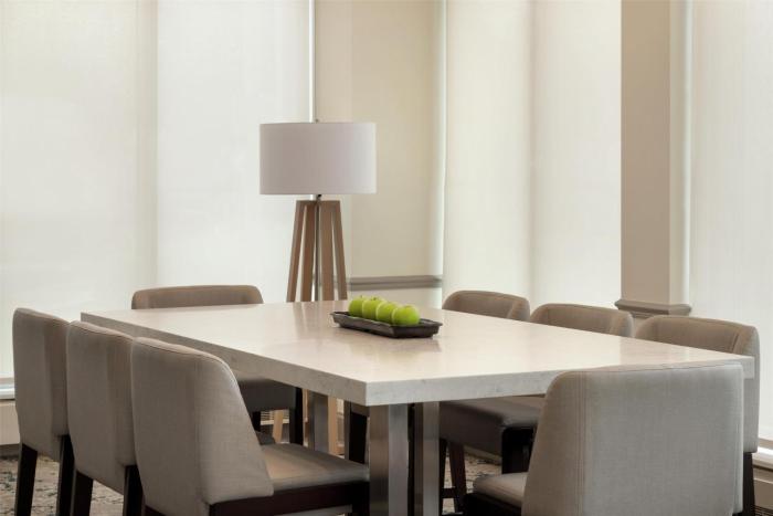 hilton garden inn cleveland airport