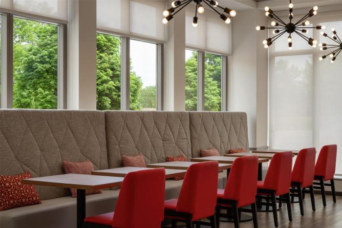 hilton garden inn cleveland airport