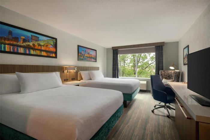 hilton garden inn cleveland airport