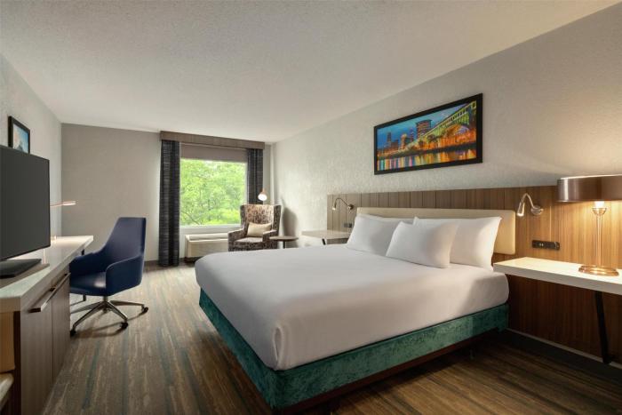 hilton garden inn cleveland airport