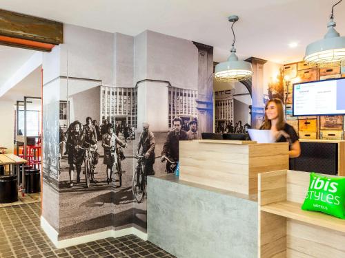 ibis styles paris mairie de clichy