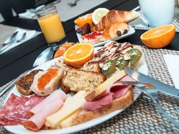 ibis styles paris mairie de clichy
