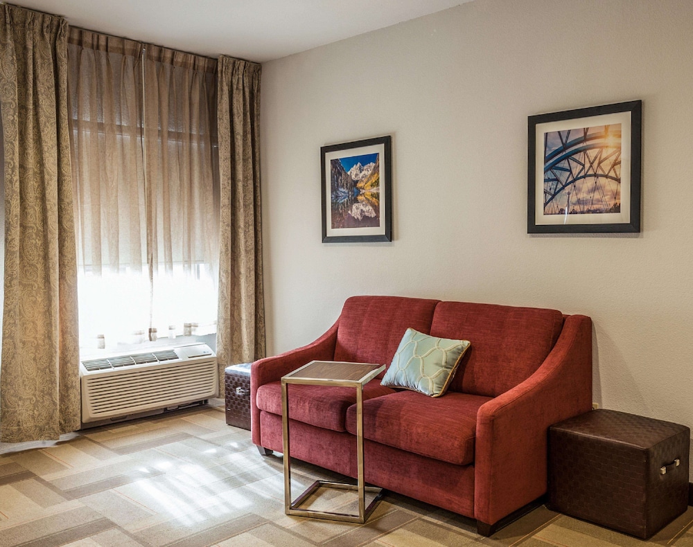 hampton inn colorado springs airport