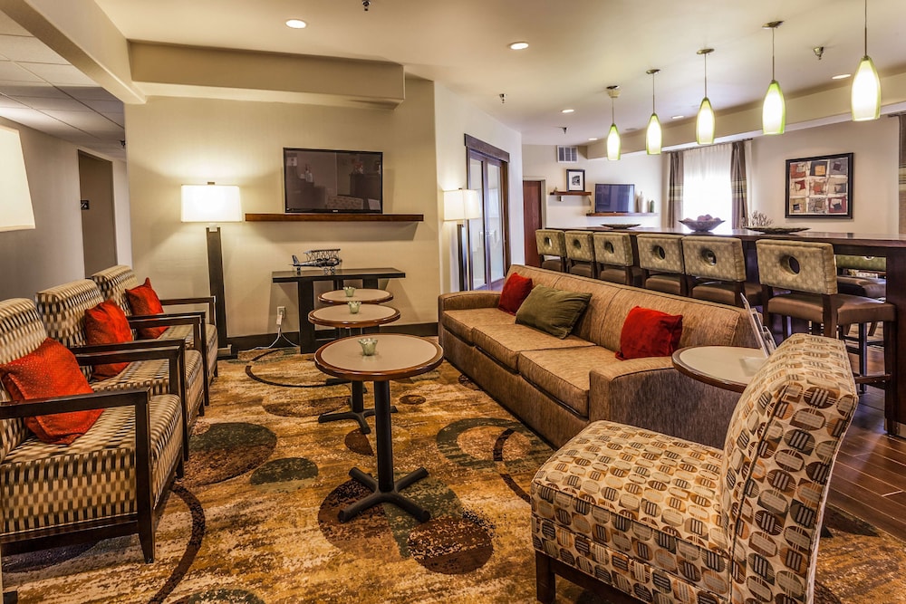 hampton inn colorado springs airport