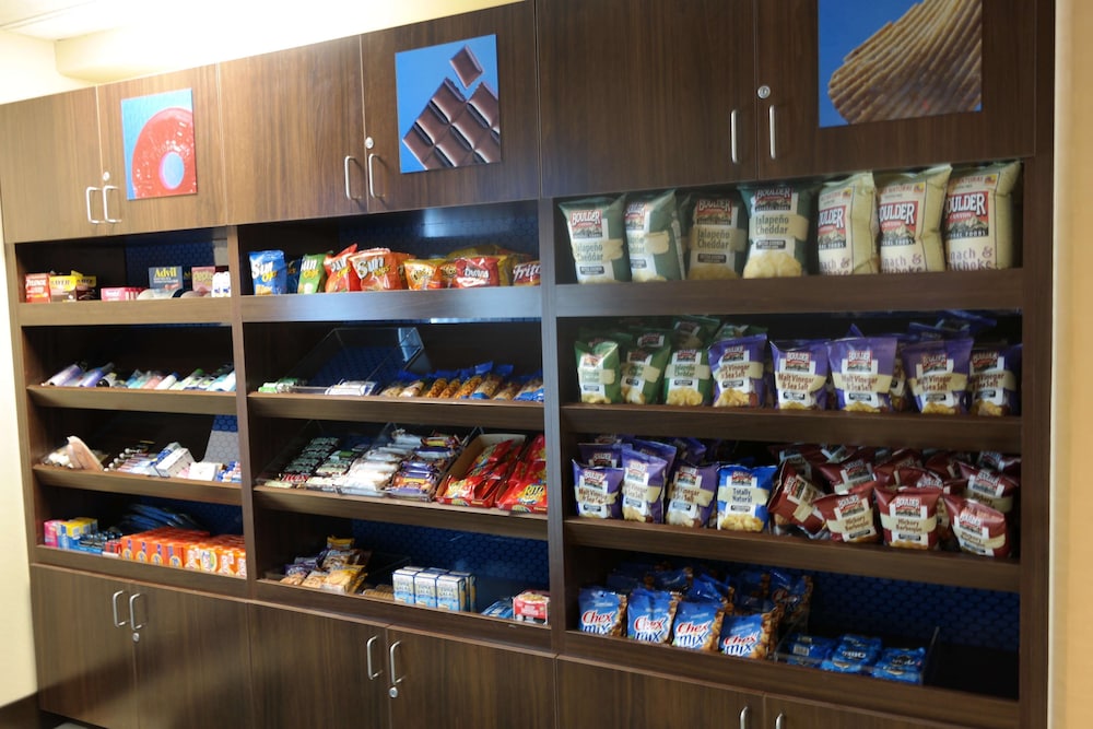 hampton inn colorado springs airport