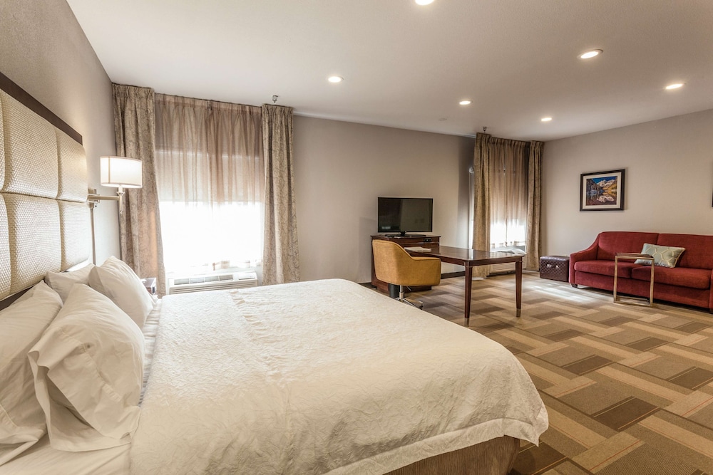 hampton inn colorado springs airport