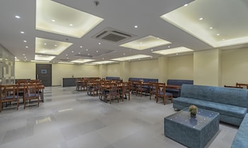 treebo trend pink city grand