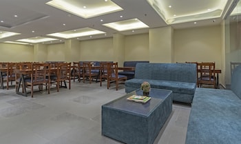 treebo trend pink city grand