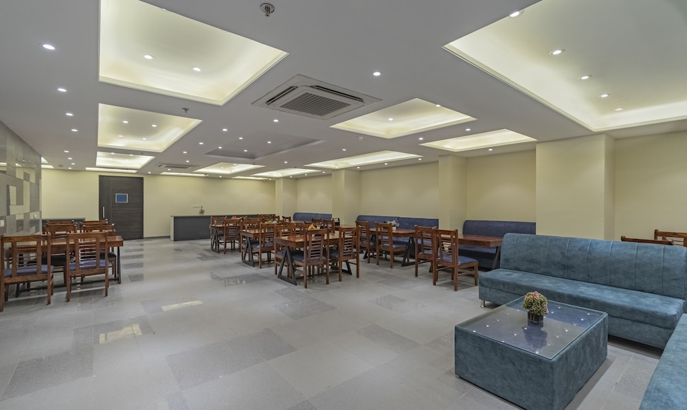 treebo trend pink city grand