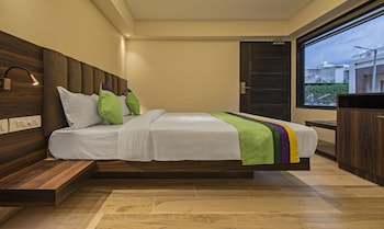 treebo trend pink city grand