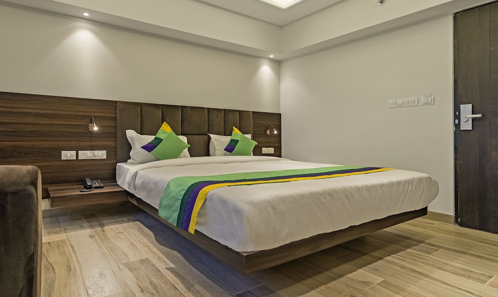 treebo trend pink city grand