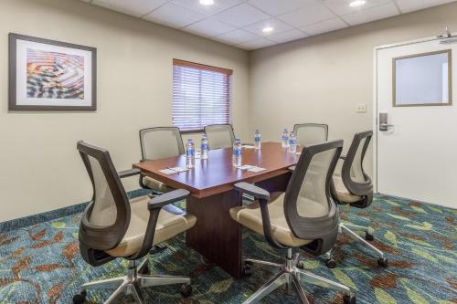 candlewood suites aurora naperville by ihg