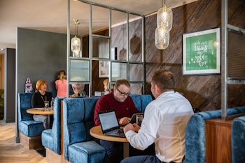 voco winchester hotel and spa by ihg