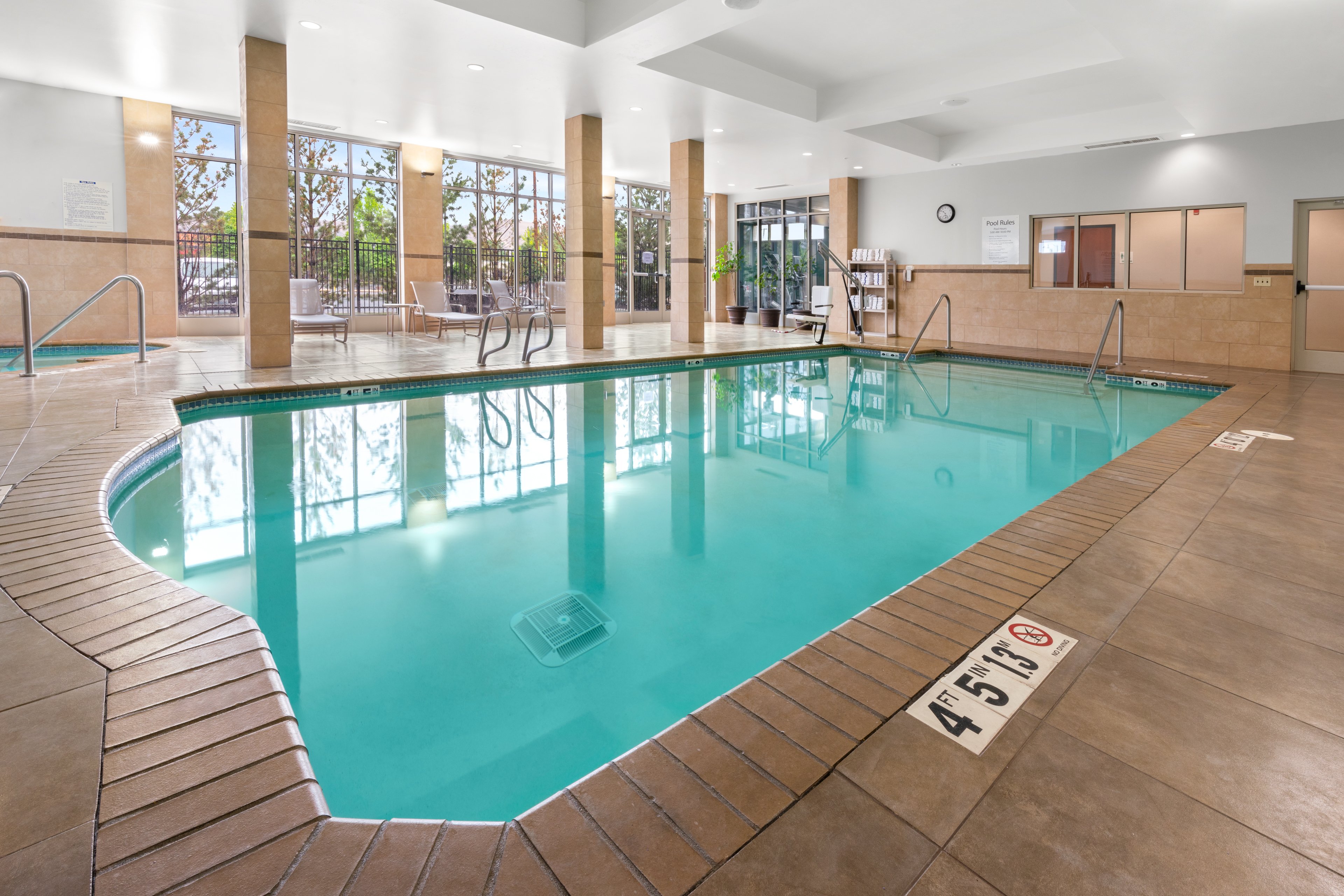 holiday inn yakima by ihg
