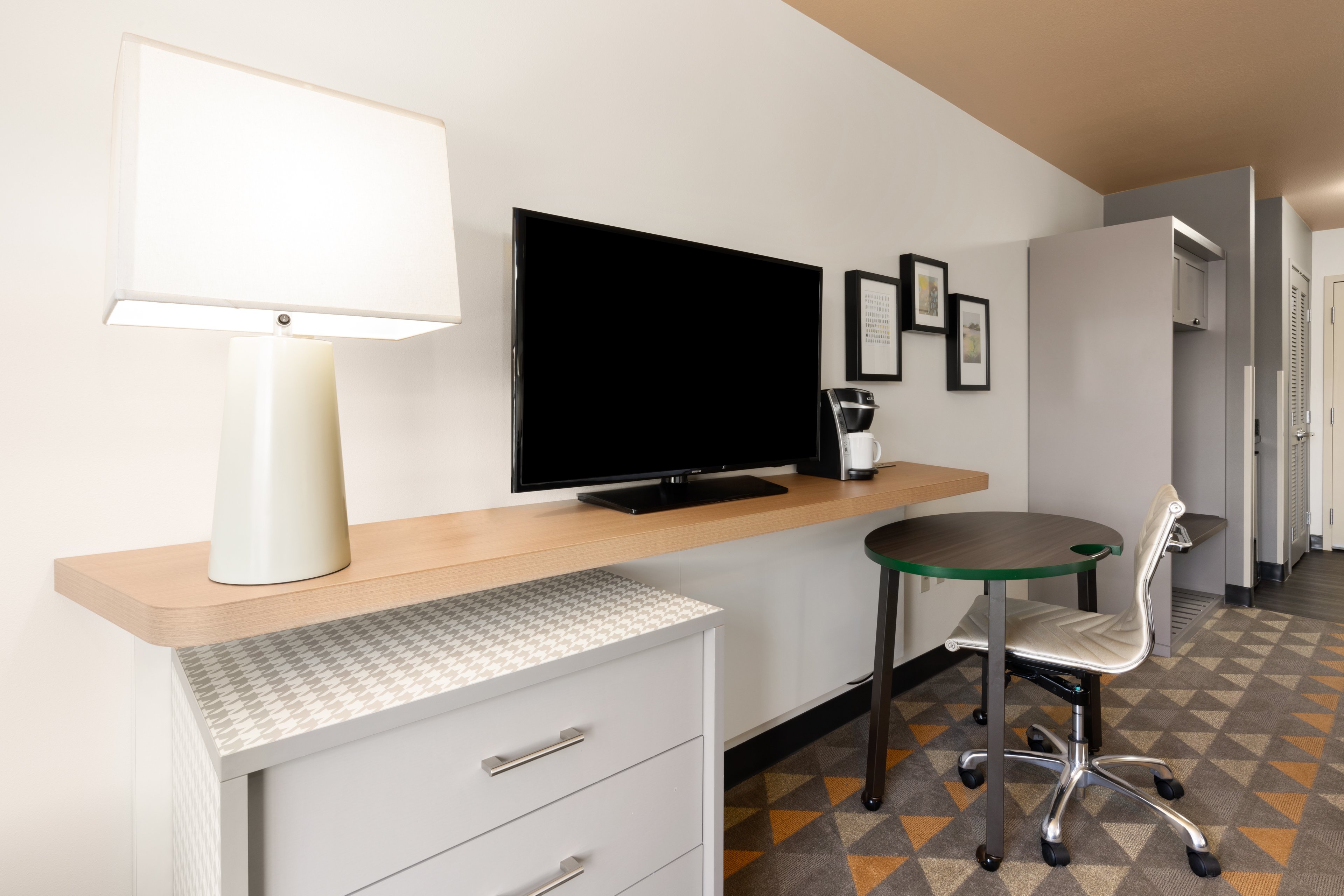 holiday inn yakima by ihg