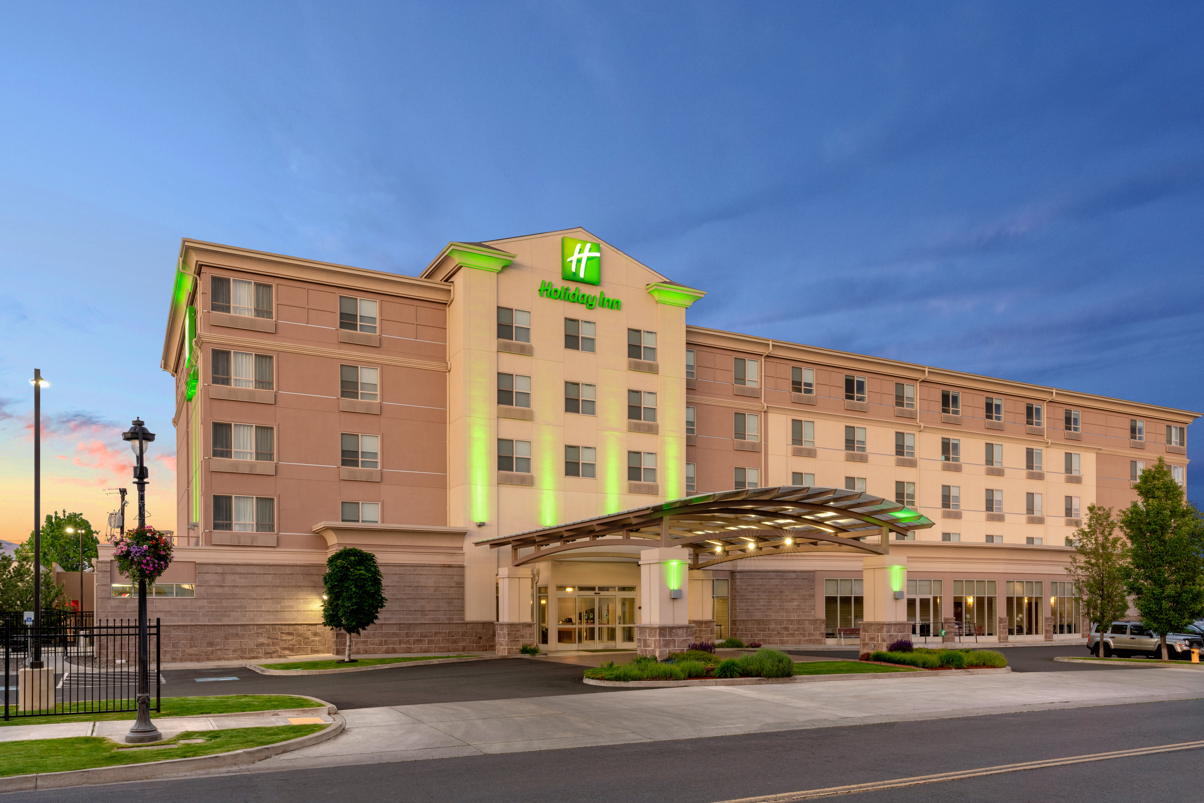 holiday inn yakima by ihg