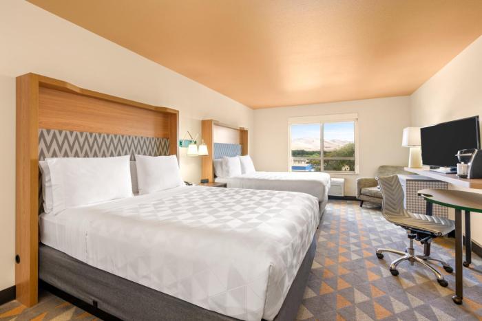 holiday inn yakima by ihg