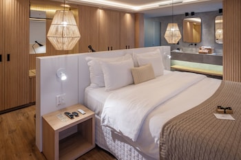 serhs experience suites