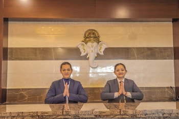 dhauladhar heights resort