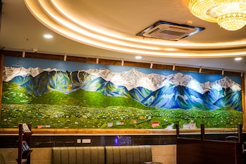 dhauladhar heights resort