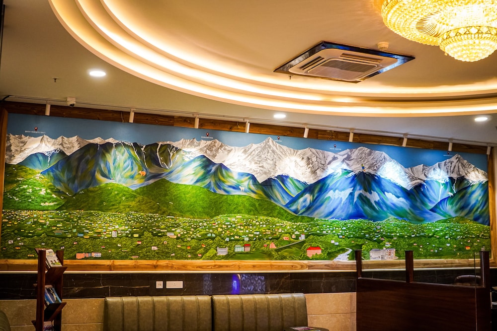 dhauladhar heights resort