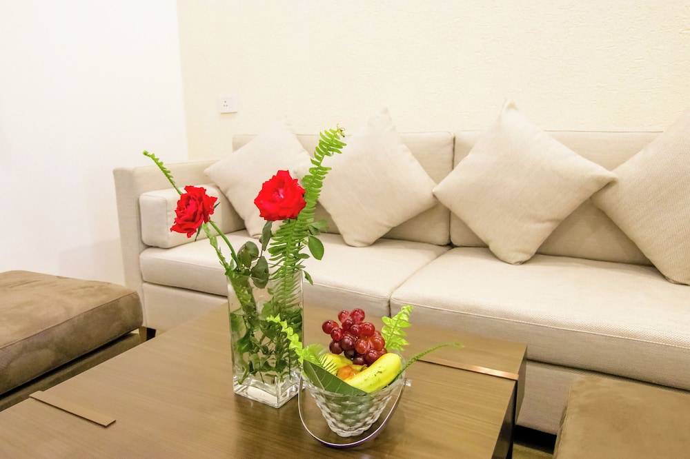 dhauladhar heights resort