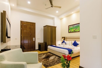 dhauladhar heights resort