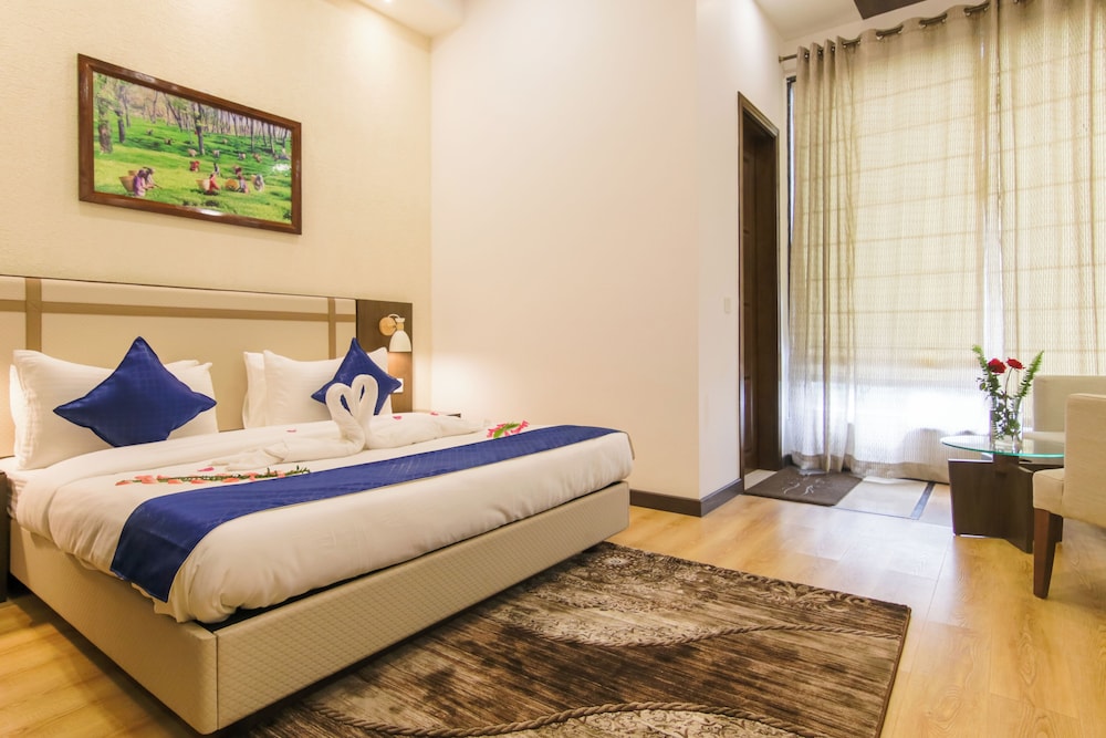 dhauladhar heights resort