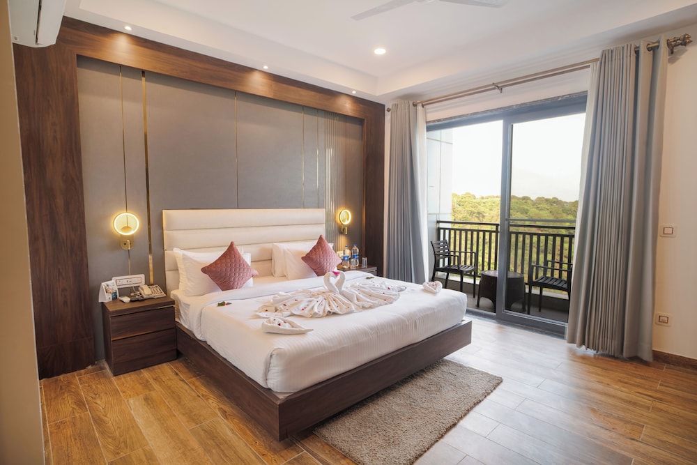 dhauladhar heights resort