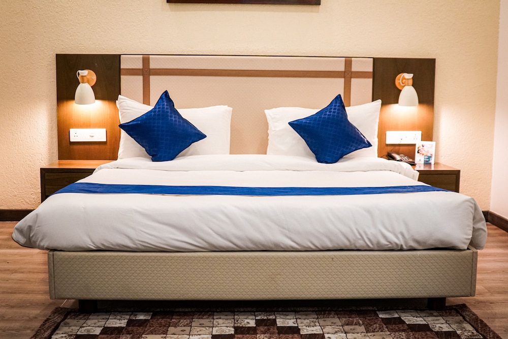 dhauladhar heights resort