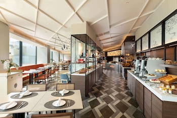 doubletree by hilton osaka castle
