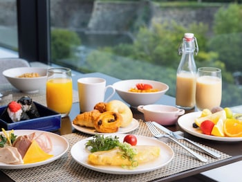 doubletree by hilton osaka castle