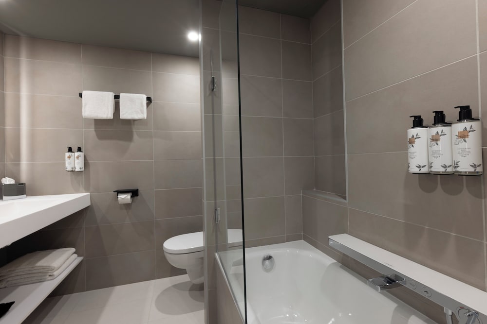 crowne plaza marseille le dome