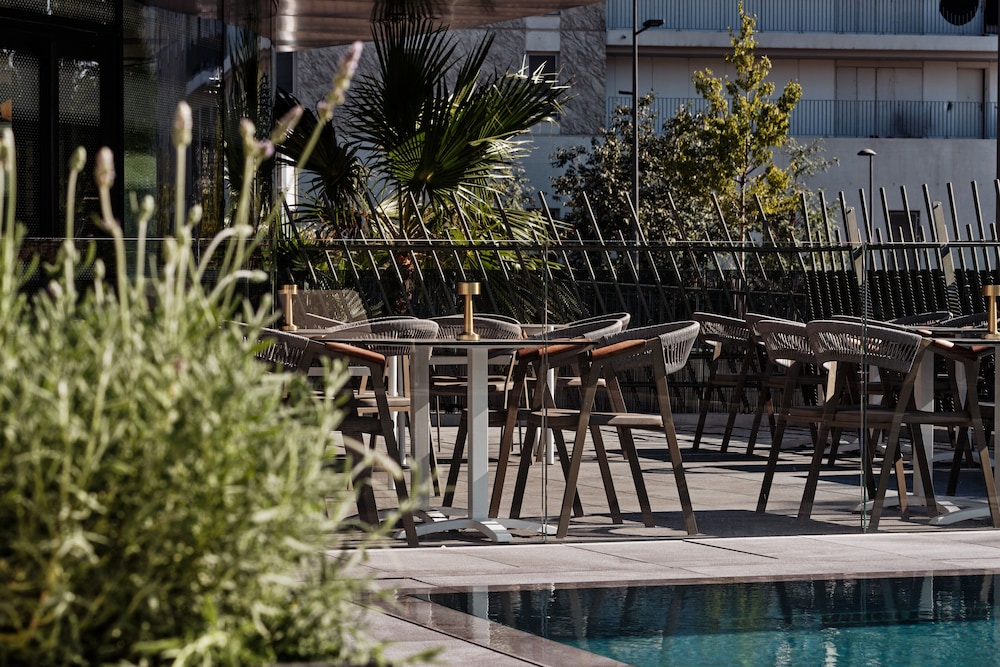 crowne plaza marseille le dome