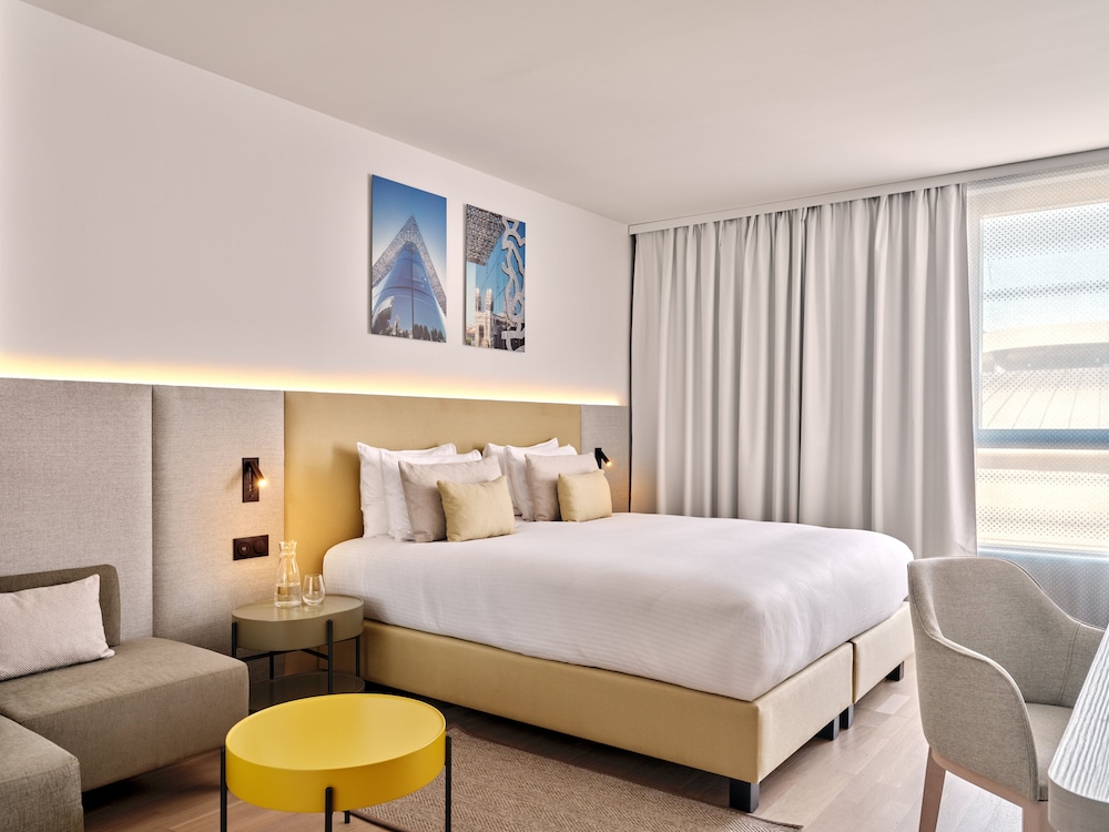 crowne plaza marseille le dome