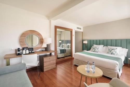 Aluasoul Costa Málaga - Adults Recommended,Costa Del Sol>>Arroyo De La Miel,4 star