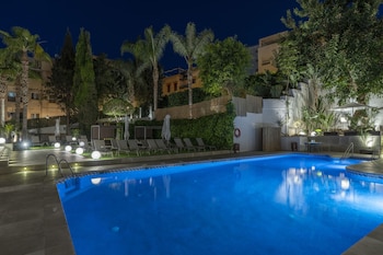 aluasoul costa malaga adults recommended