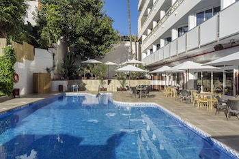 aluasoul costa malaga adults recommended