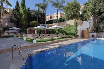 aluasoul costa malaga adults recommended