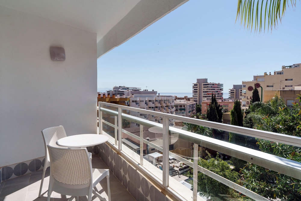 aluasoul costa malaga adults recommended