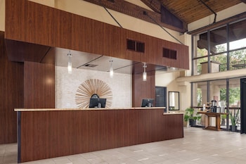 Doubletree Suites By Hilton Tucson - Williams Center,Pima>>Catalina Foothills,4 star