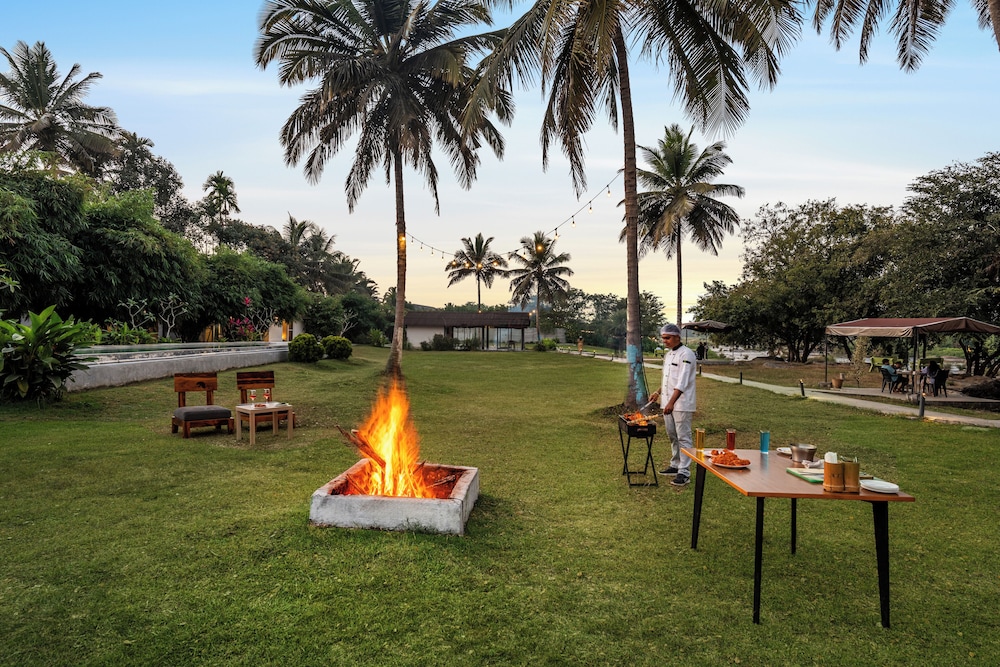 atmaveda riverside retreat