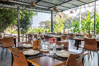 atmaveda riverside retreat